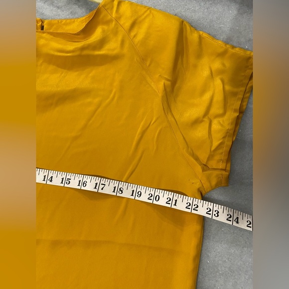 VTG Mustard Yellow Short Sleeve Keyhole Shell Blouse Shoulder Pads Size 14 - Picture 11 of 12